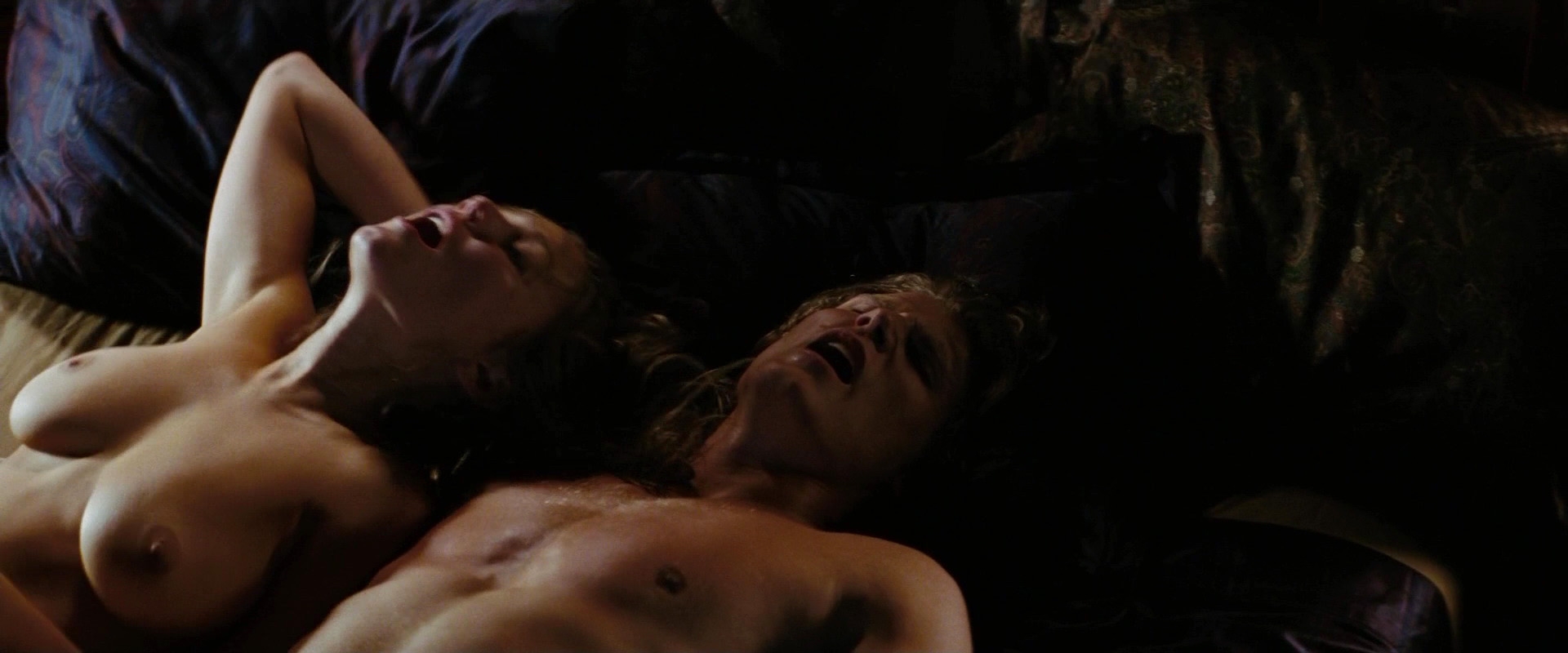 Секс сцена с Джулианной Гилл из фильма Пятница 13 (+порно фото)